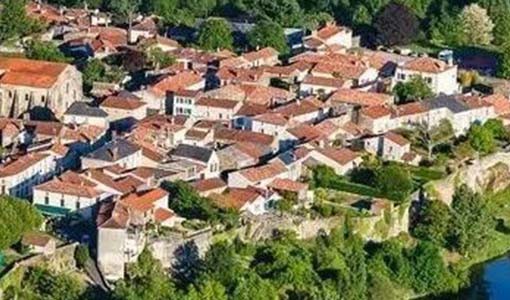 锡林郭勒回乡建别墅为什么一定要选专业乡墅公司